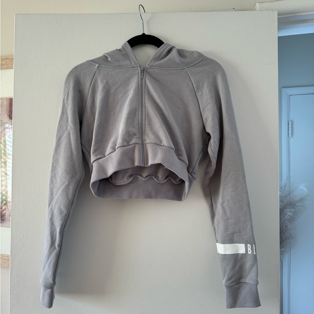 Bloch Light Gray cropped zip and hoodie